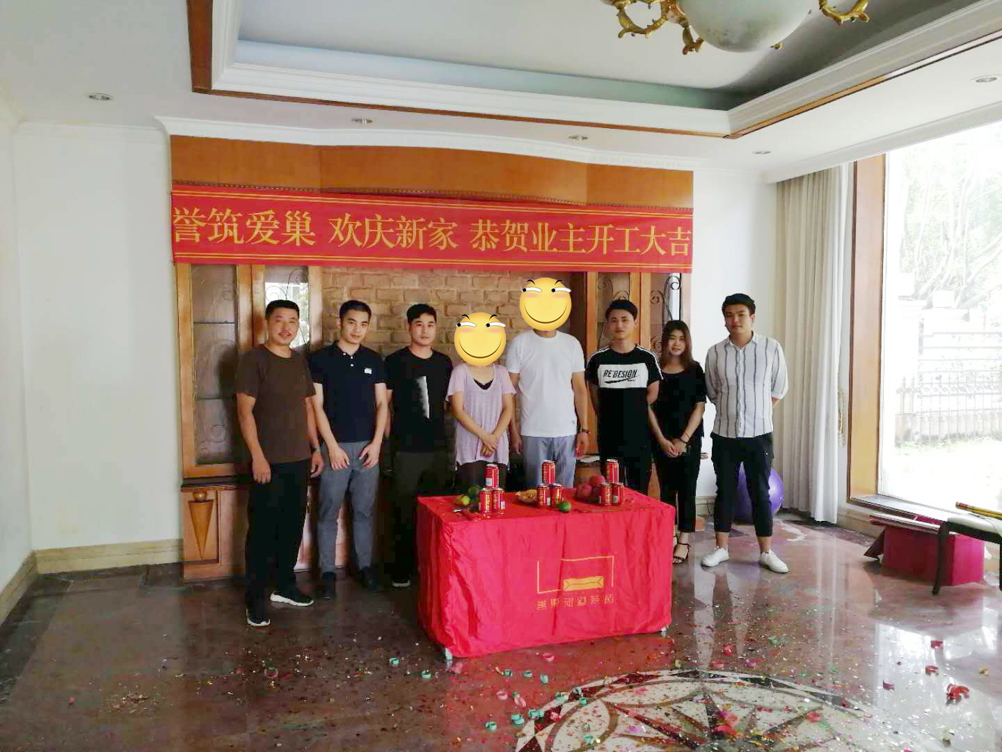 碧桂園吳總與譽巢人員現(xiàn)場合照